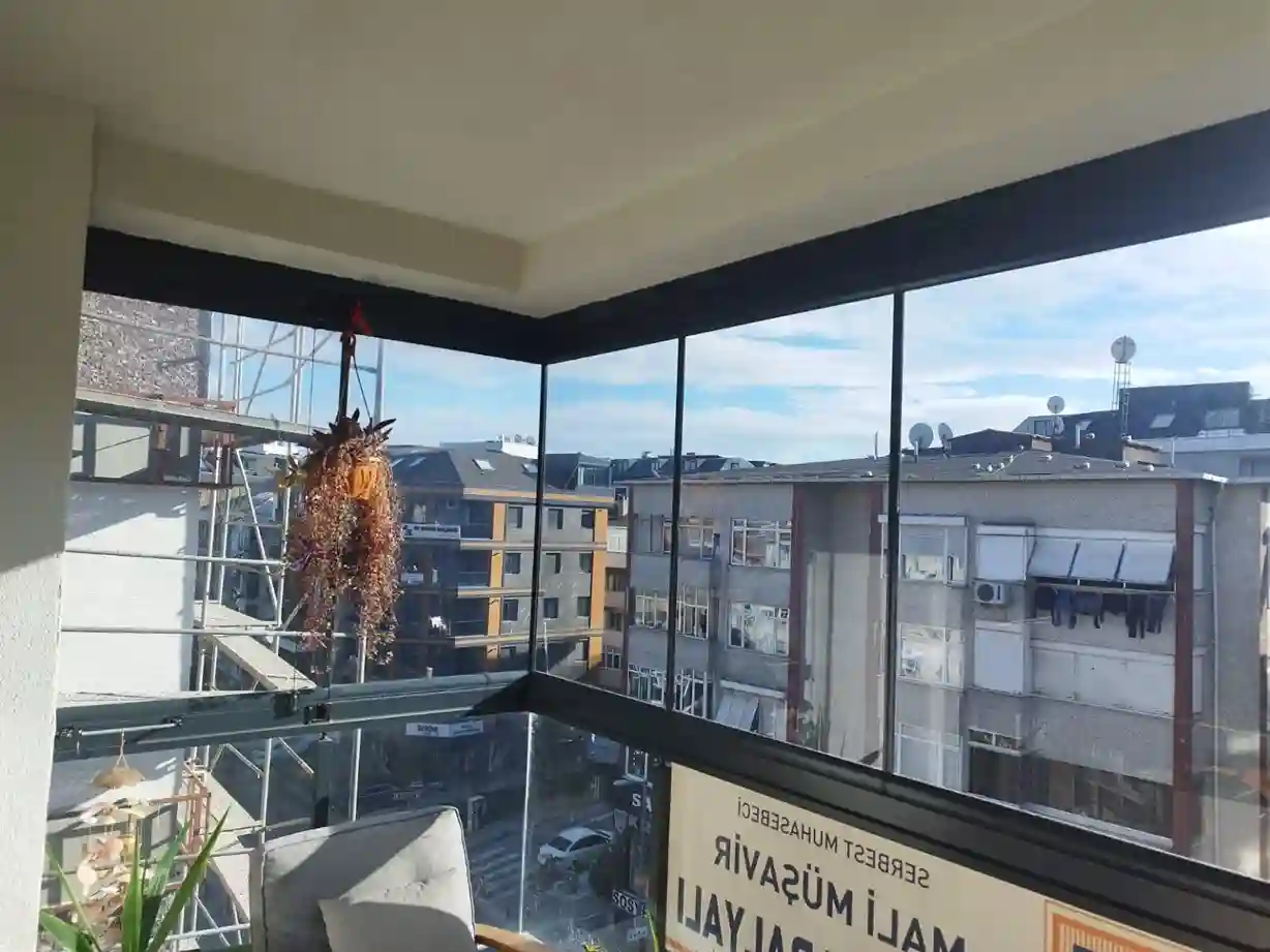 Esenyurt sürme cam balkon